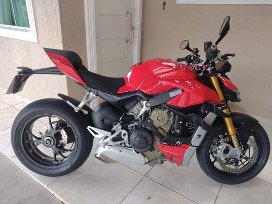 DUCATI STREETFIGHTER V4 S DUCATI STREETFIGHTER V4 S